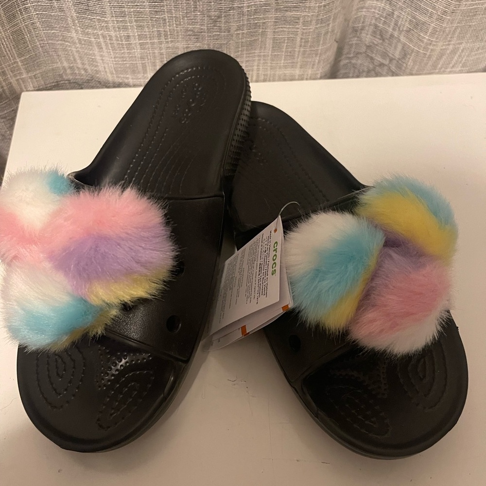 NWT black classic crocs fur sure slide sandals